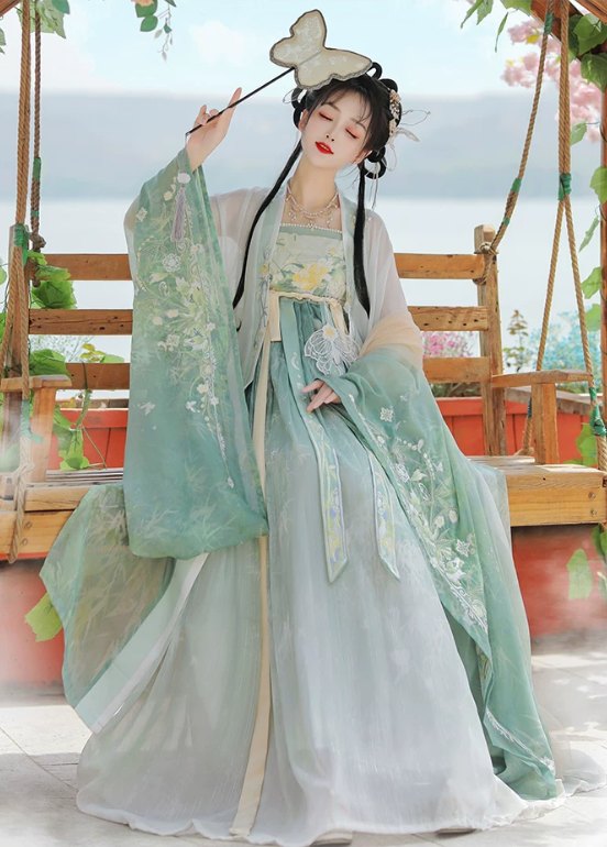 Xiaoxiang Fantasy Night Summer Lightweight Chinese-Style Modernized Ethereal Ancient Costume