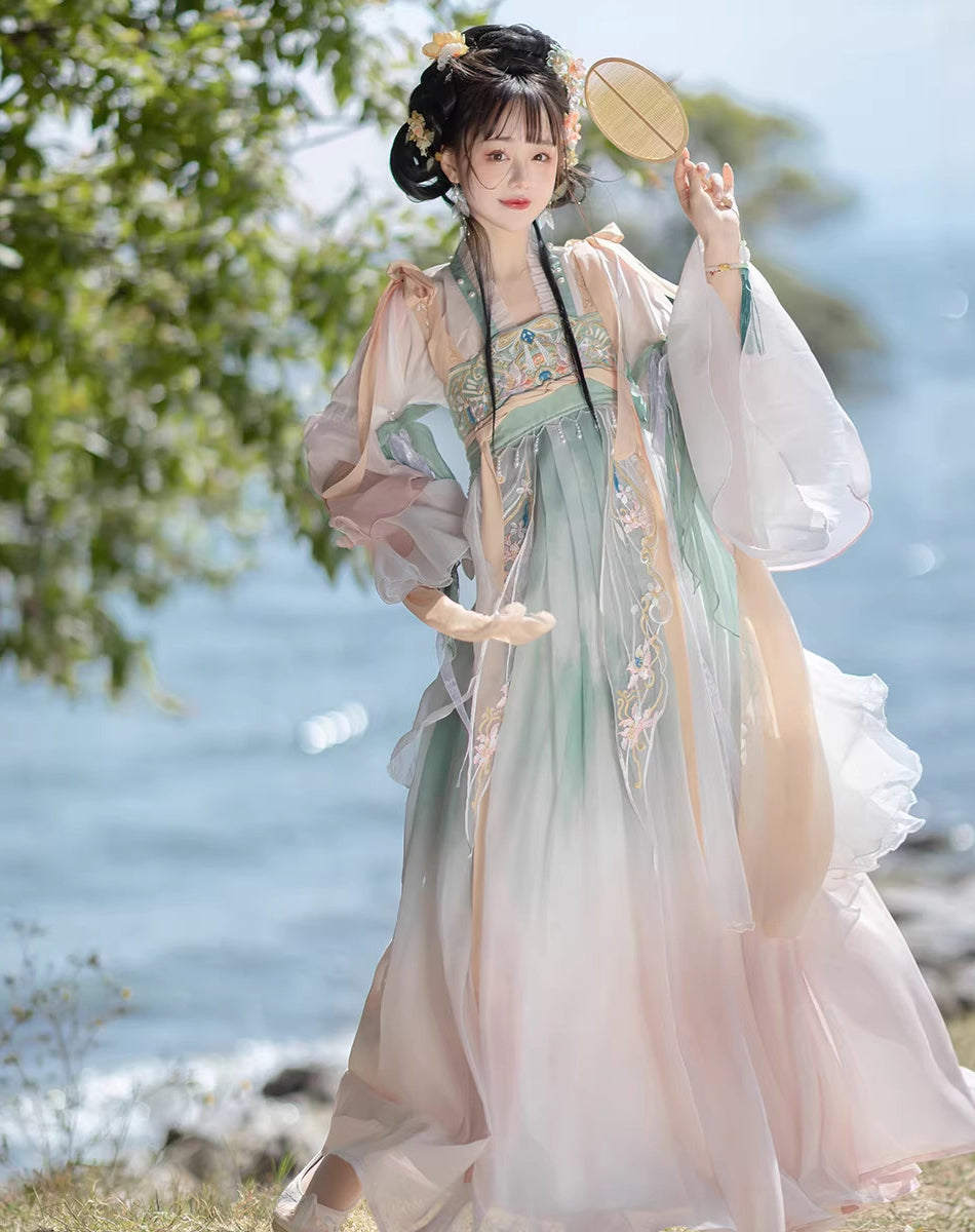 Chest-high Han Element Dress, Embroidered Court Style