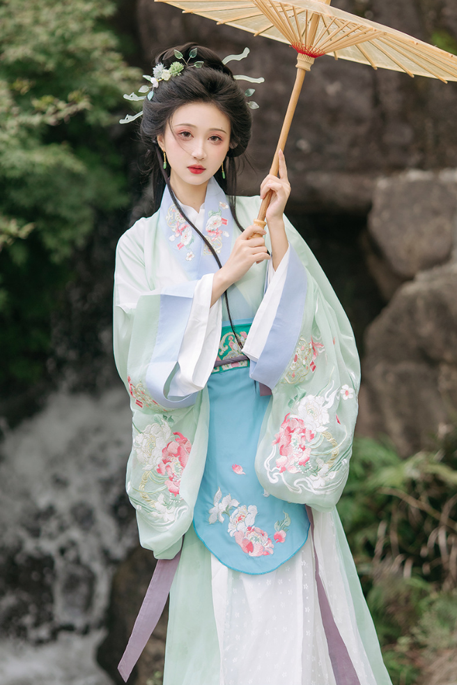 Modernized Cross-Collar Ruqun Set with Wrap Skirt (Wei-Chang) in Chinese Style