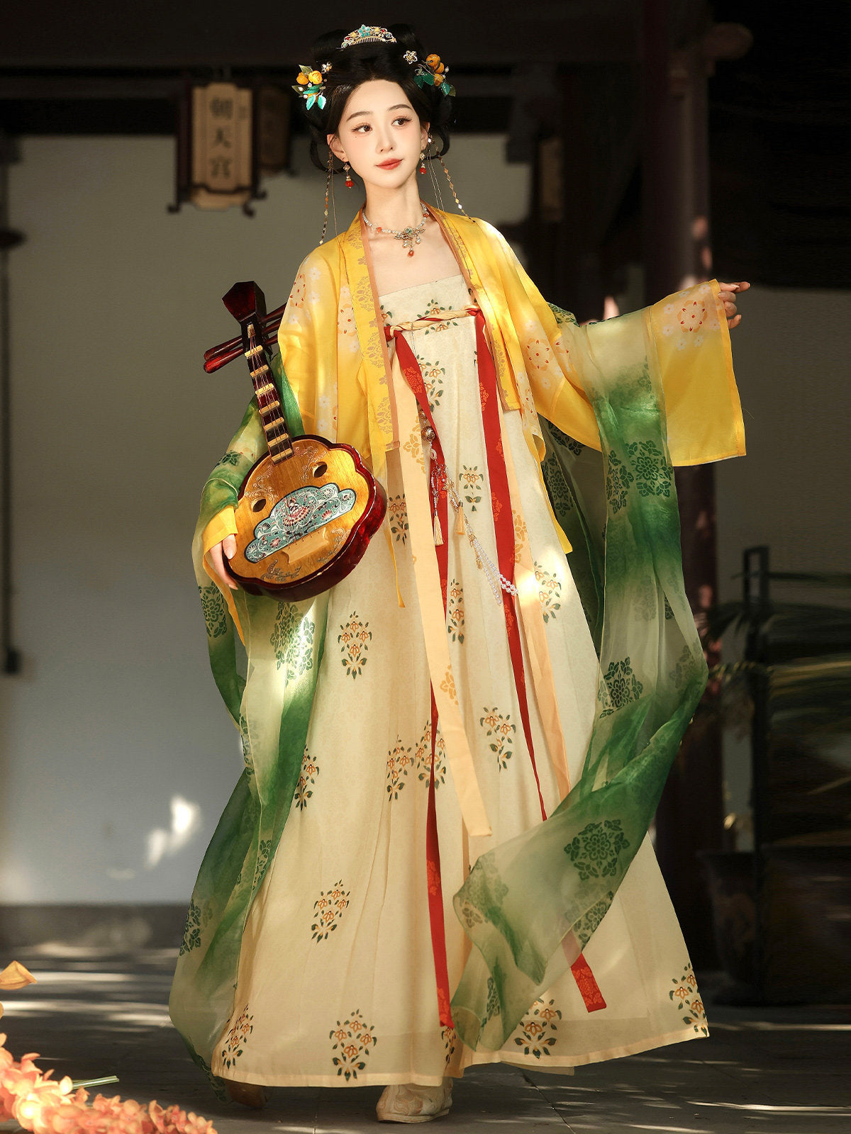Elegant and Fresh Hanfu Set